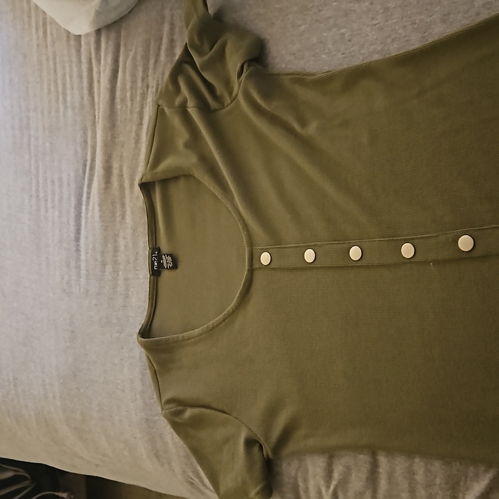 A green summer dress